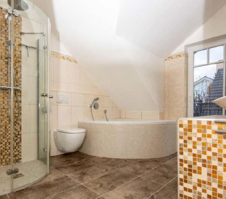 Phantastisches Haus Mit Pool Direkt In